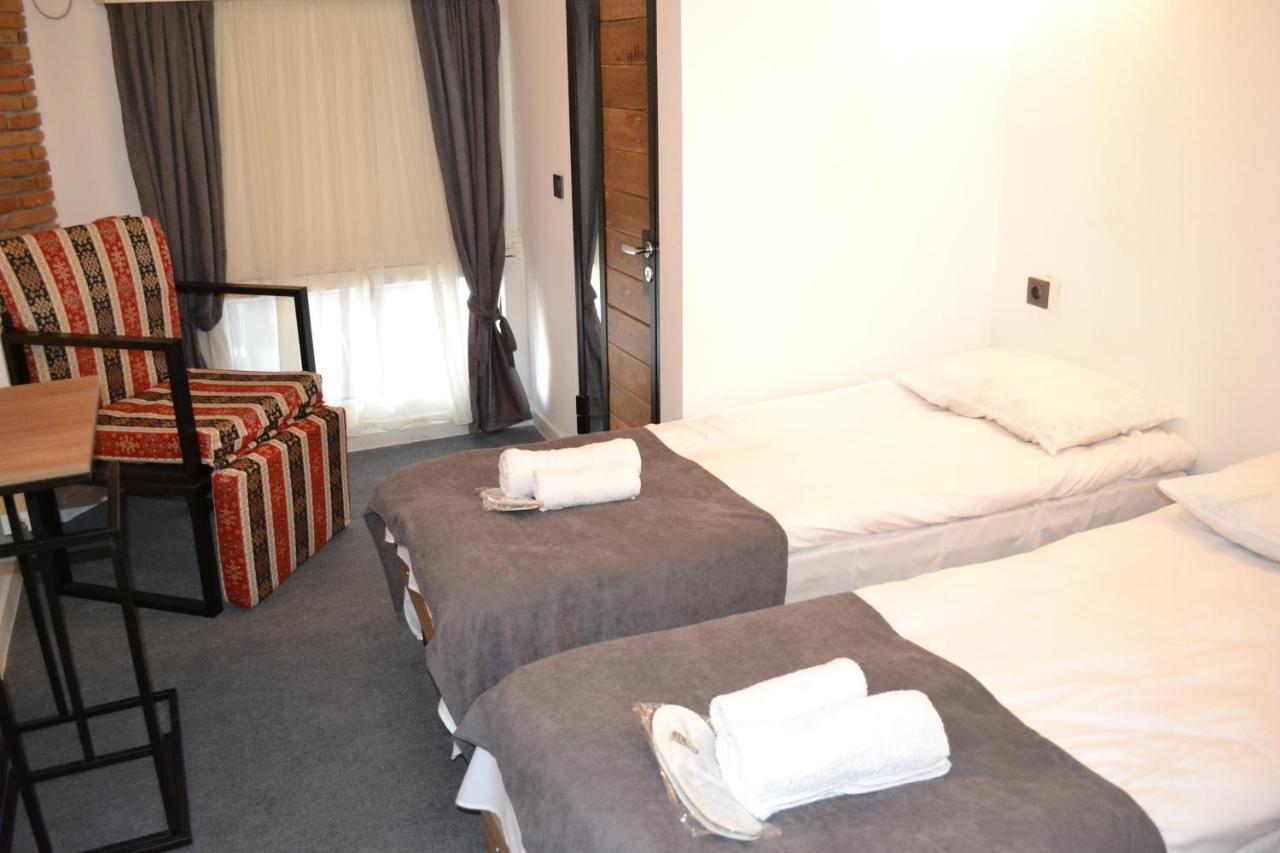 Hotel Baratashvili 12 Tbilisi Eksteriør bilde